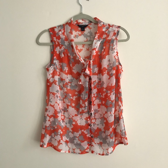 Banana Republic Tops - Banana Republic Sheer floral top with bow